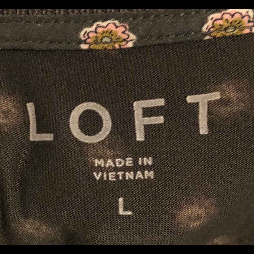 LOFT floral blouse - Picture 5 of 5